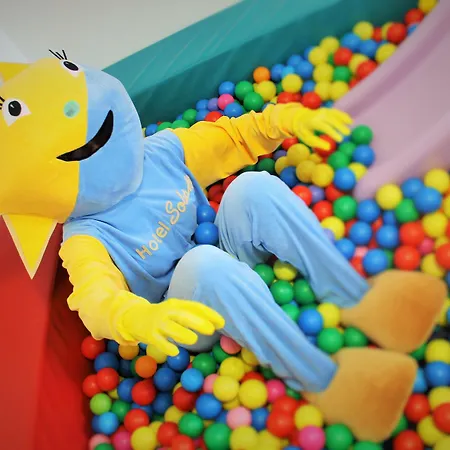 索里斯科酒店 4*